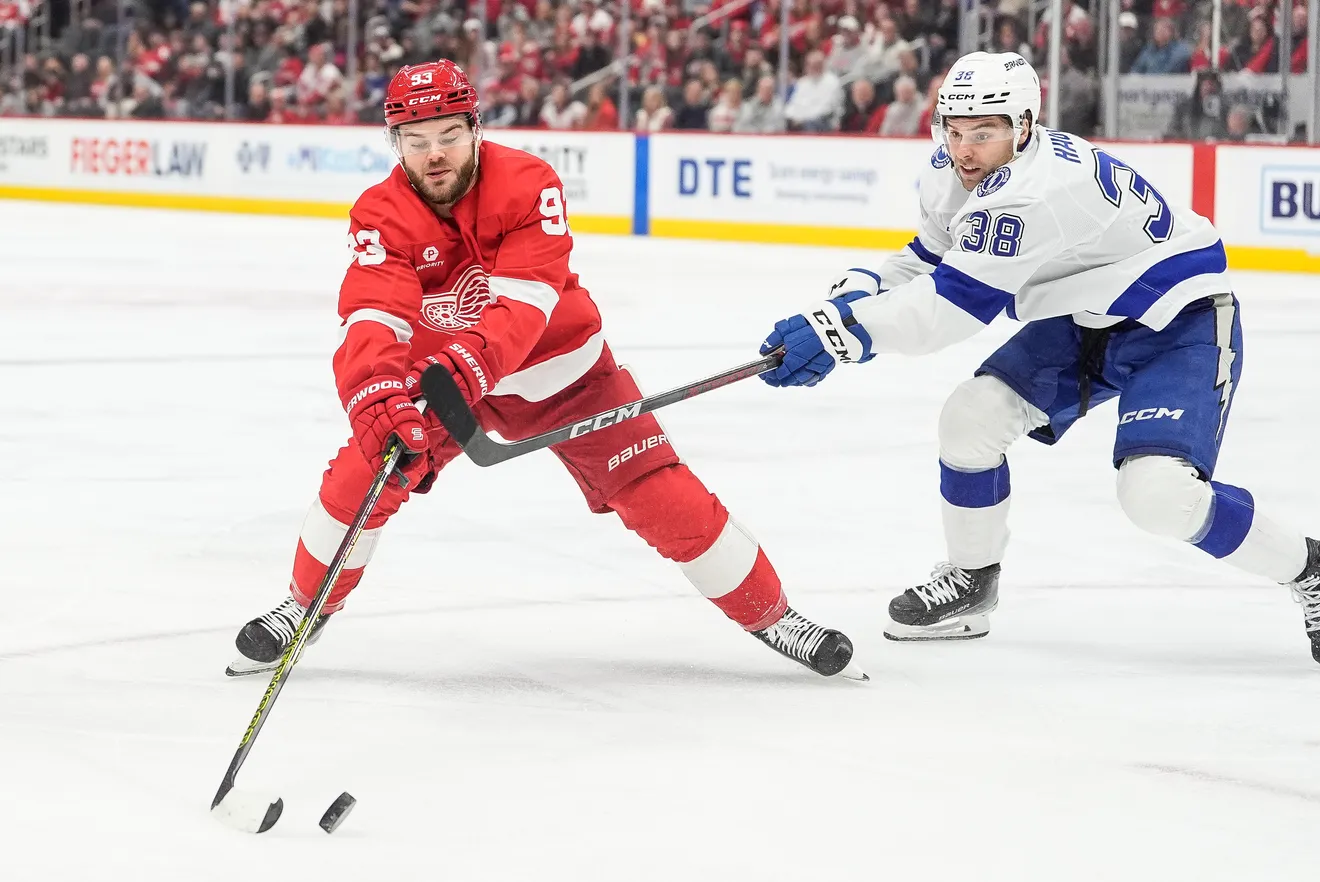 Detroit Red Wings' 7-game win streak snapped by Tampa Bay Lightning