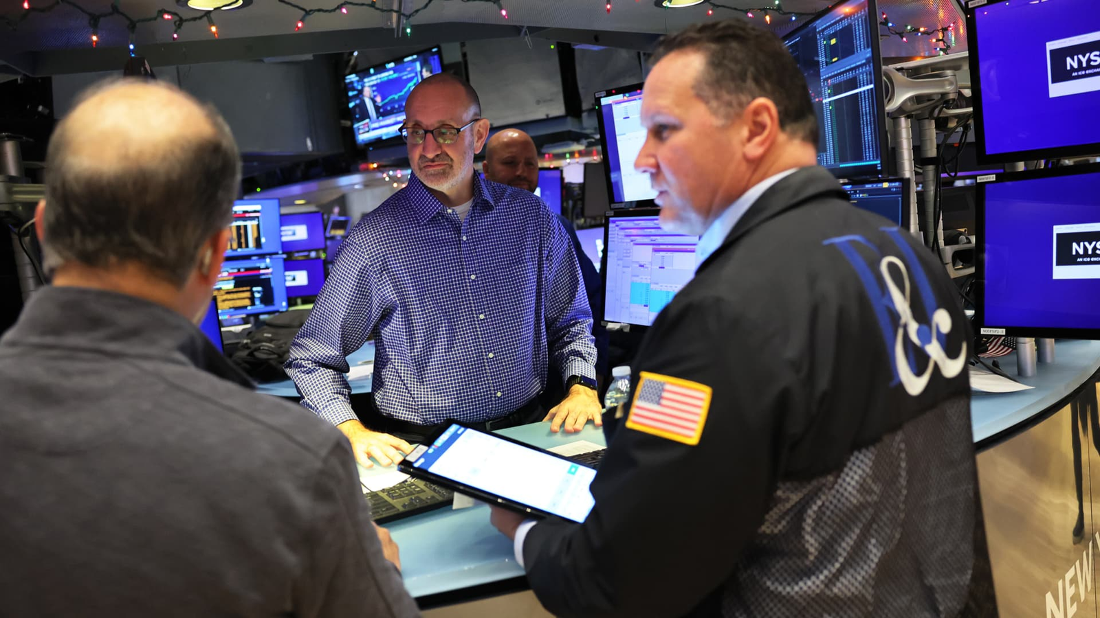 Friday’s biggest analyst calls of the day: Netflix, Tesla, Nike, Meta, Disney