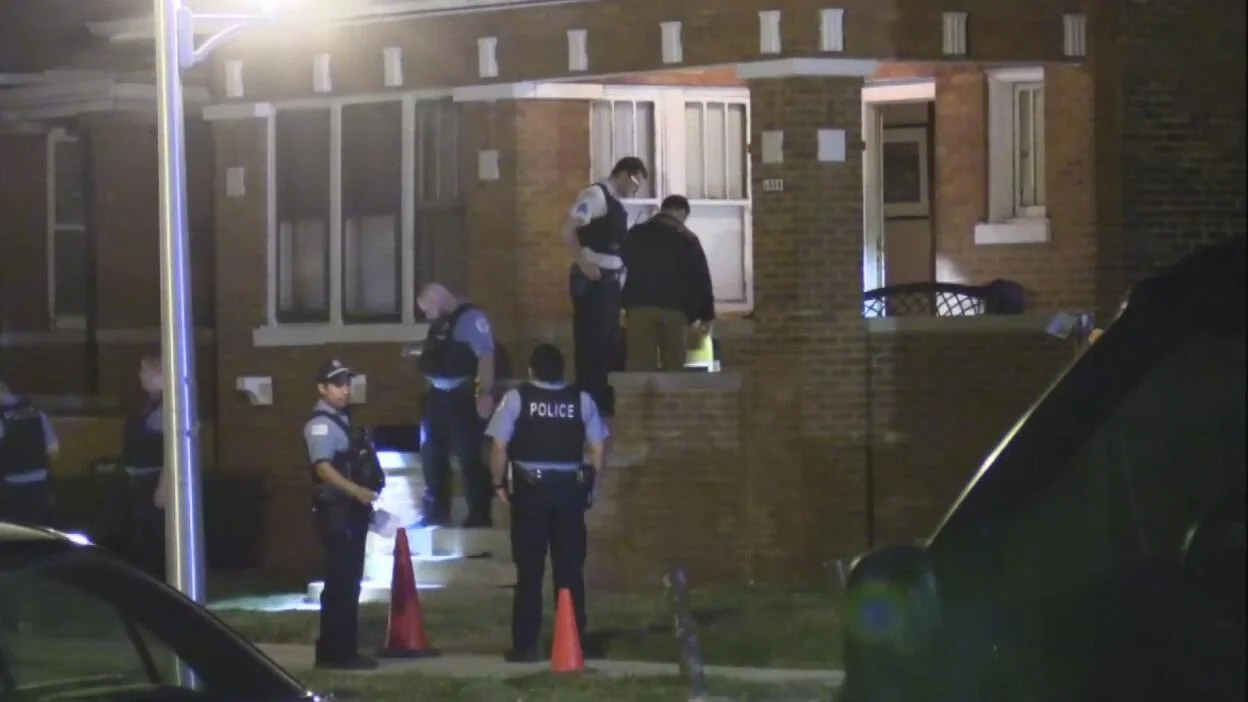 Man shot, seriously hurt while sitting on porch in Austin neighborhood