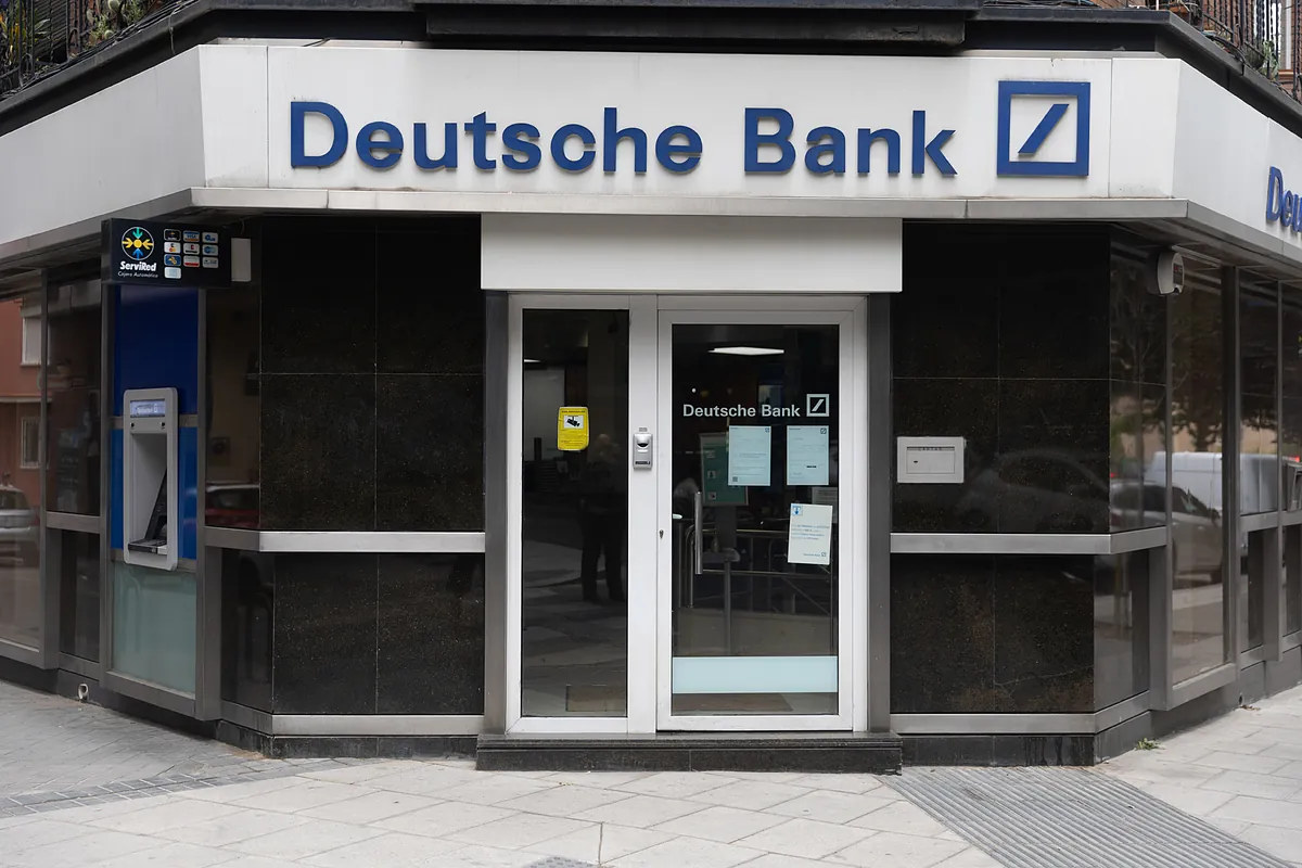 Deutsche Bank posts 39% jump in profit and lifts credit provisions