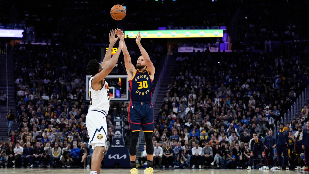 Curry scores 36 as Warriors beat Nuggets 118-104 for fifth straight win