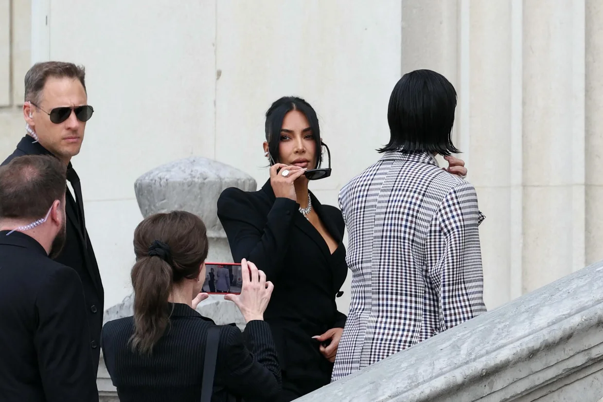 Kim Kardashian Faces Armed Robbery Suspects in Paris Court
