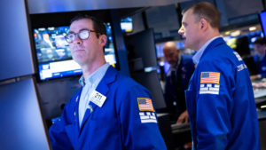 S&P 500 ends volatile day slightly lower as Iran conflict keeps traders on edge