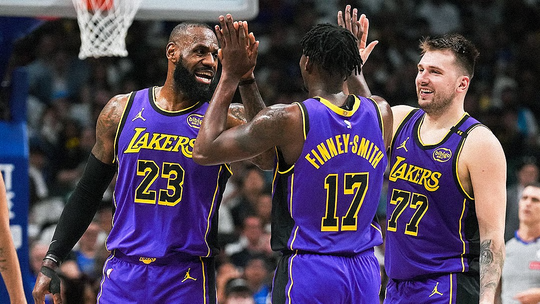 Los Angeles Lakers to be sold for $10 billion
