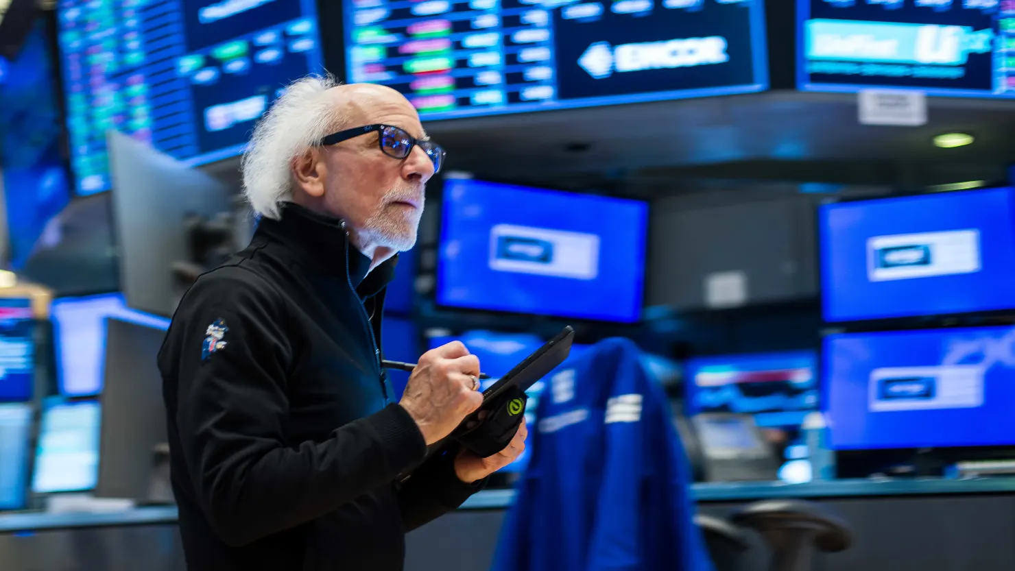 Stock futures jump after Chinese state media says Trump and Xi held call