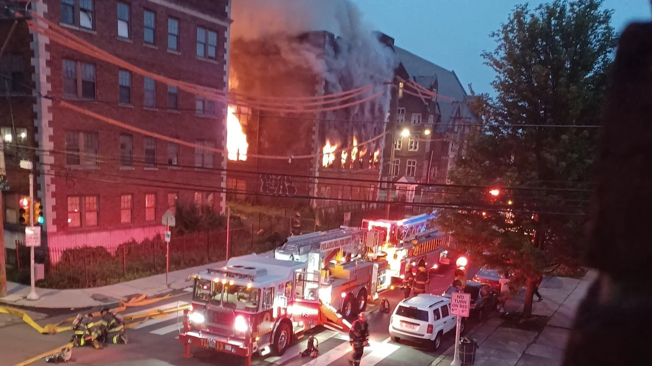 Flames and smoke seen after 4-alarm fire breaks out at West Philadelphia apartment building