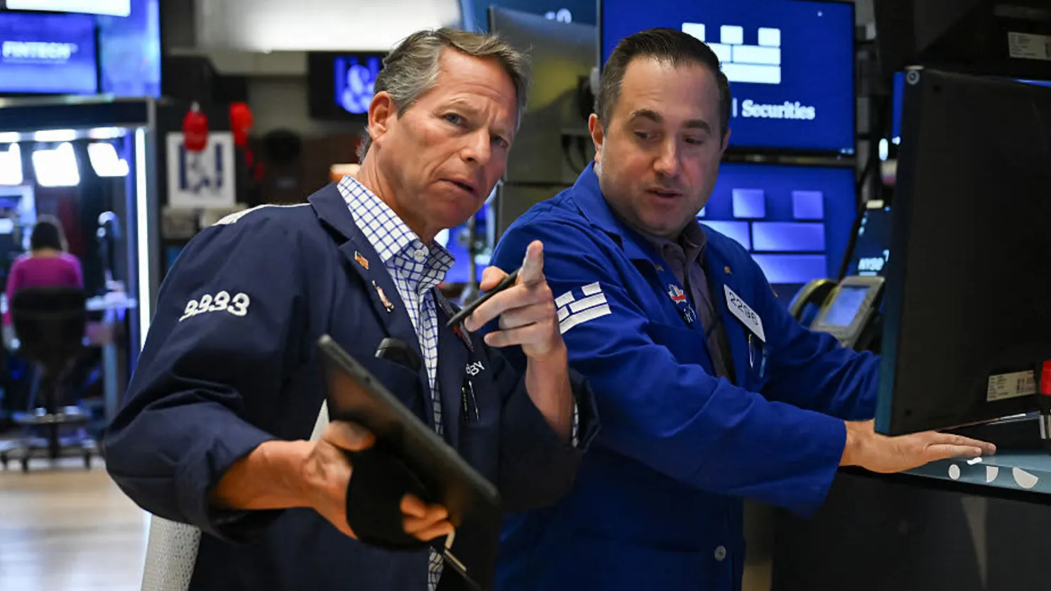 Payments stocks tumble on Walmart, Amazon stablecoin report
