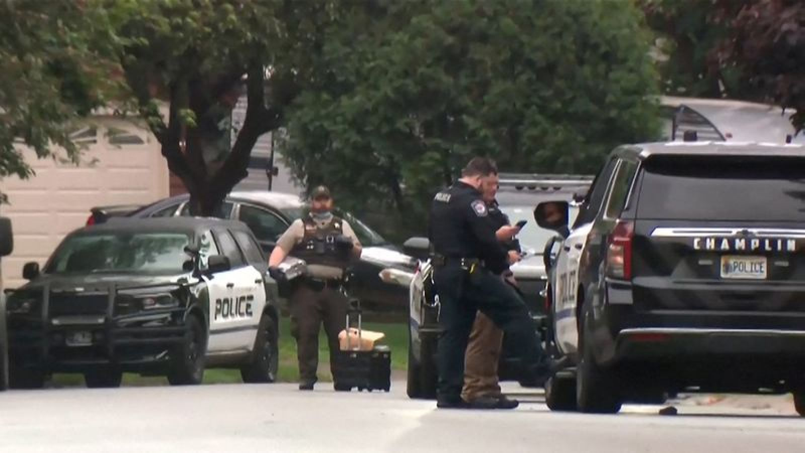 Suspect in lawmakers’ shootings considered “armed and dangerous”