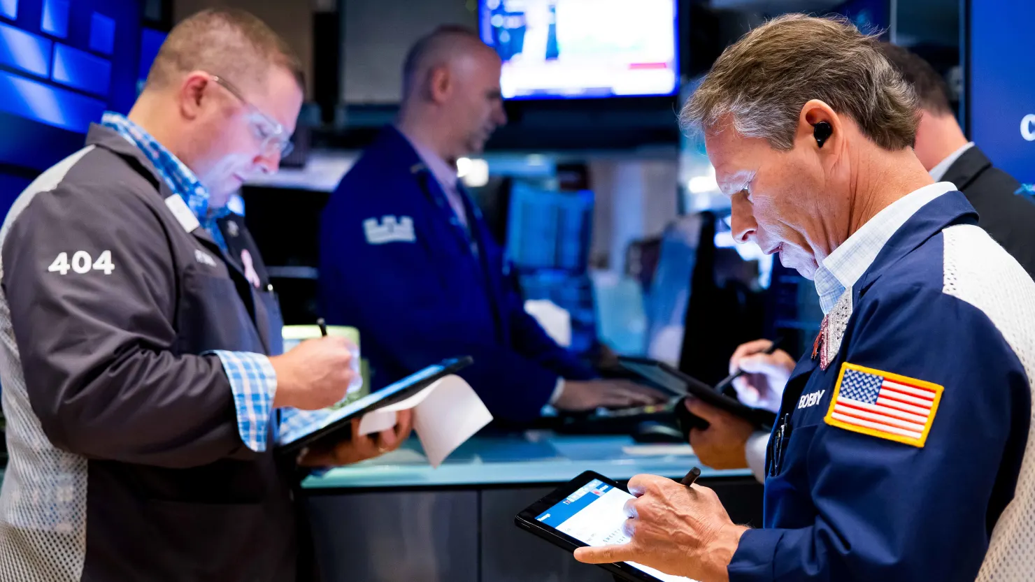 Dow jumps more than 300 points, S&P 500 sets new record after strong June jobs report