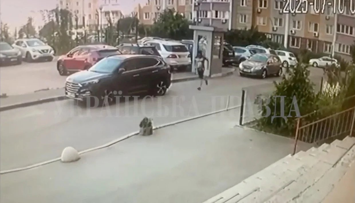 Accused Russian assassins killed after Ukraine colonel gunned down