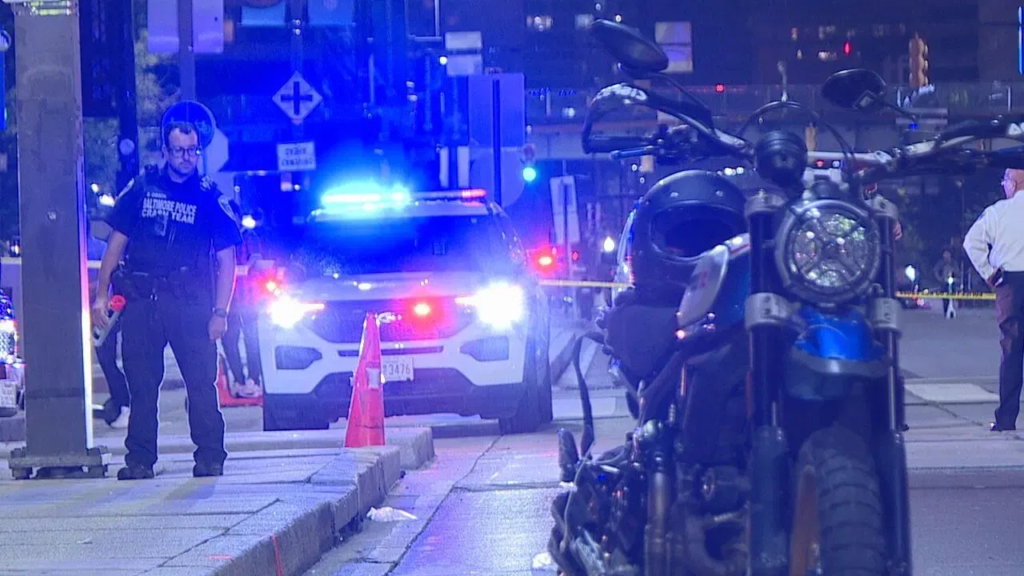 Motorcyclist killed in crash on Pratt Street