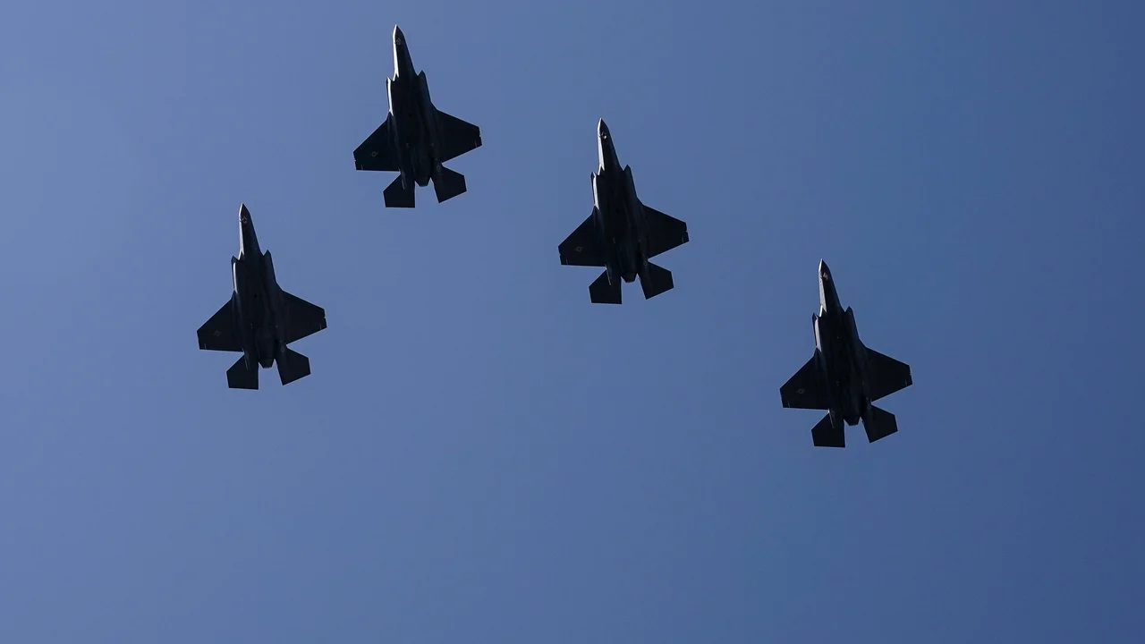 U.S. sending 10 fighter jets to Puerto Rico for operations targeting drug cartels