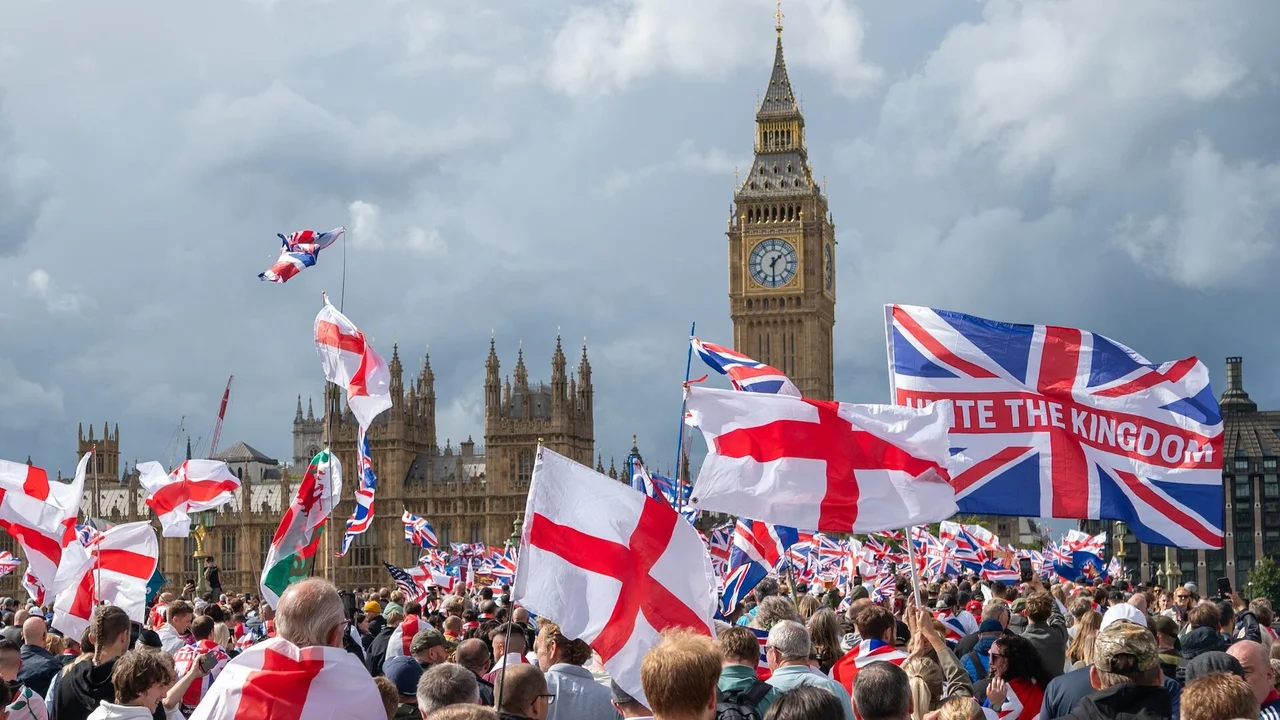Thousands attend London march organized by far-right activist Tommy Robinson
