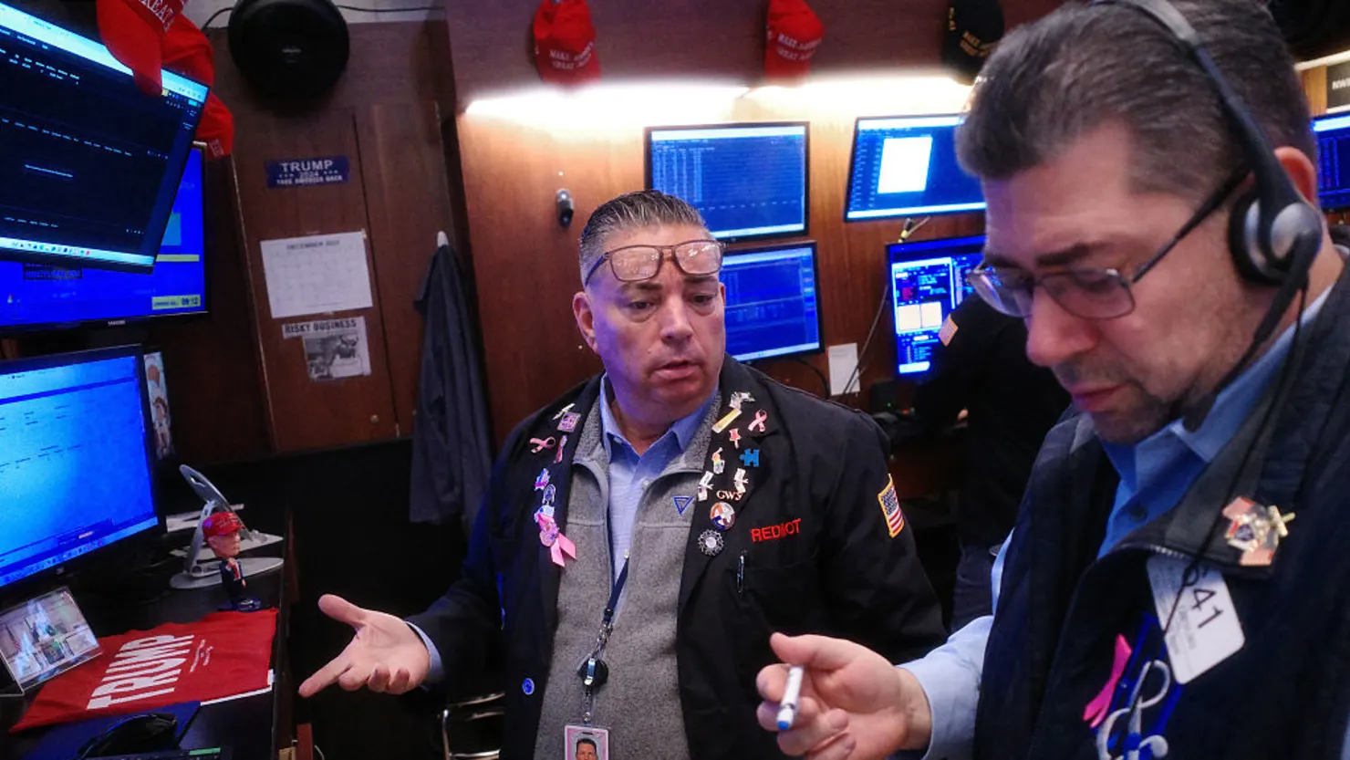 Stocks fall after delayed jobs figures paint weak picture of economy