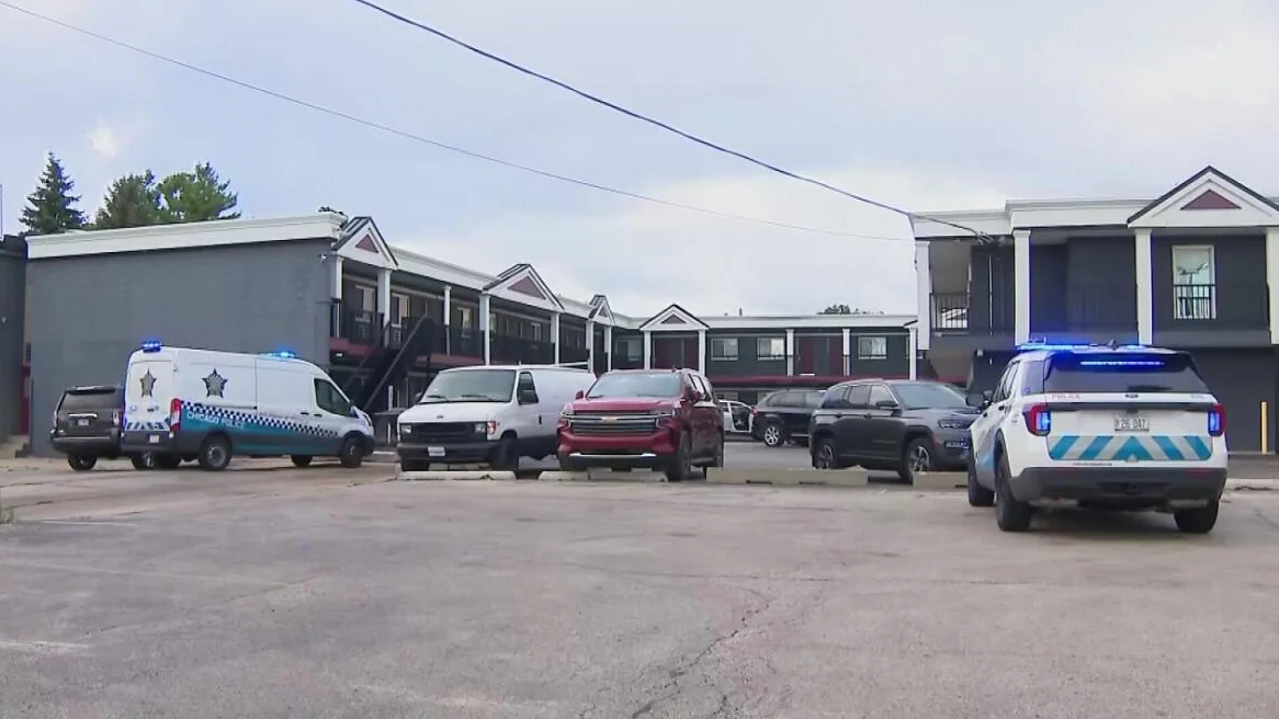 Man charged in shooting that left man dead in hotel parking lot on Southwest Side