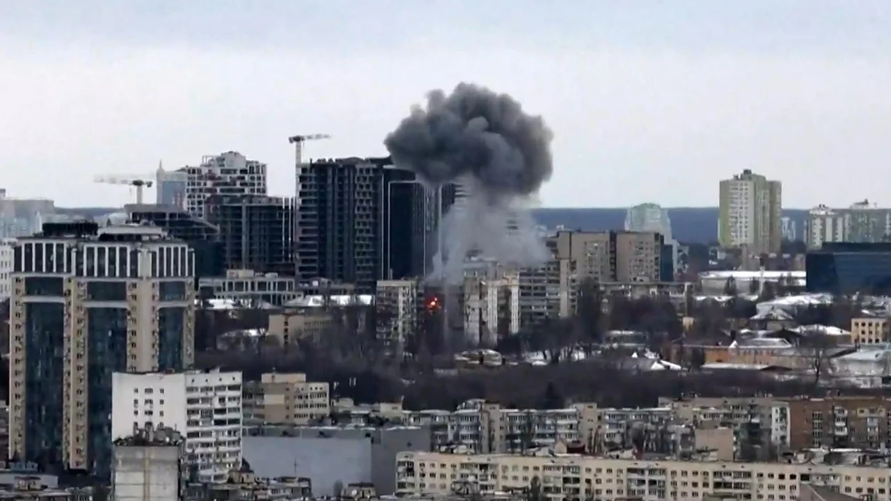 Russia targets Kyiv with deadly strikes ahead of Trump-Zelenskyy meeting