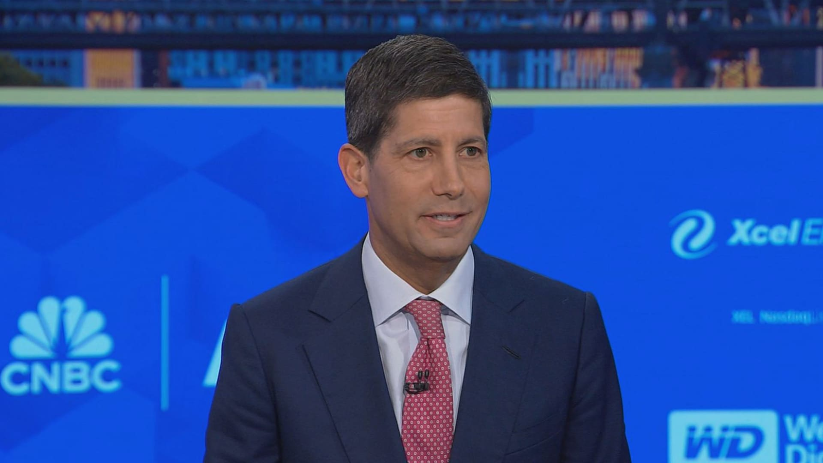 Trump Appoints Kevin Warsh as Federal Reserve Chair, Ending Powell Era