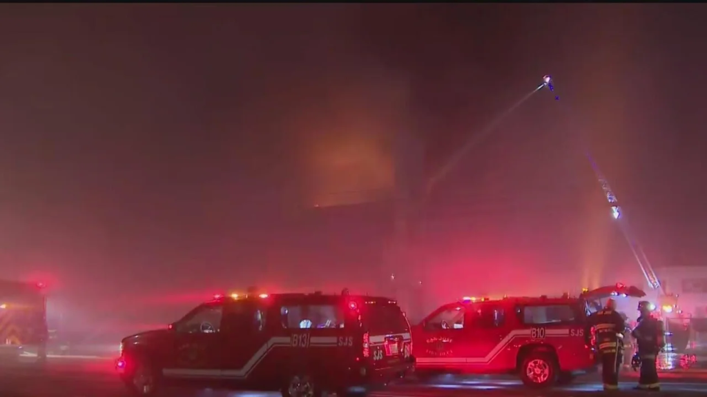 Vacant building in West San Jose goes up in flames, impacting traffic