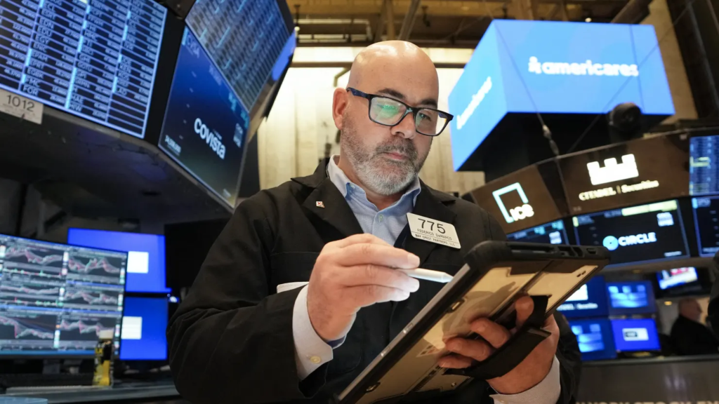 Dow tumbles almost 800 points and enters correction, S&P 500 posts fifth straight losing week