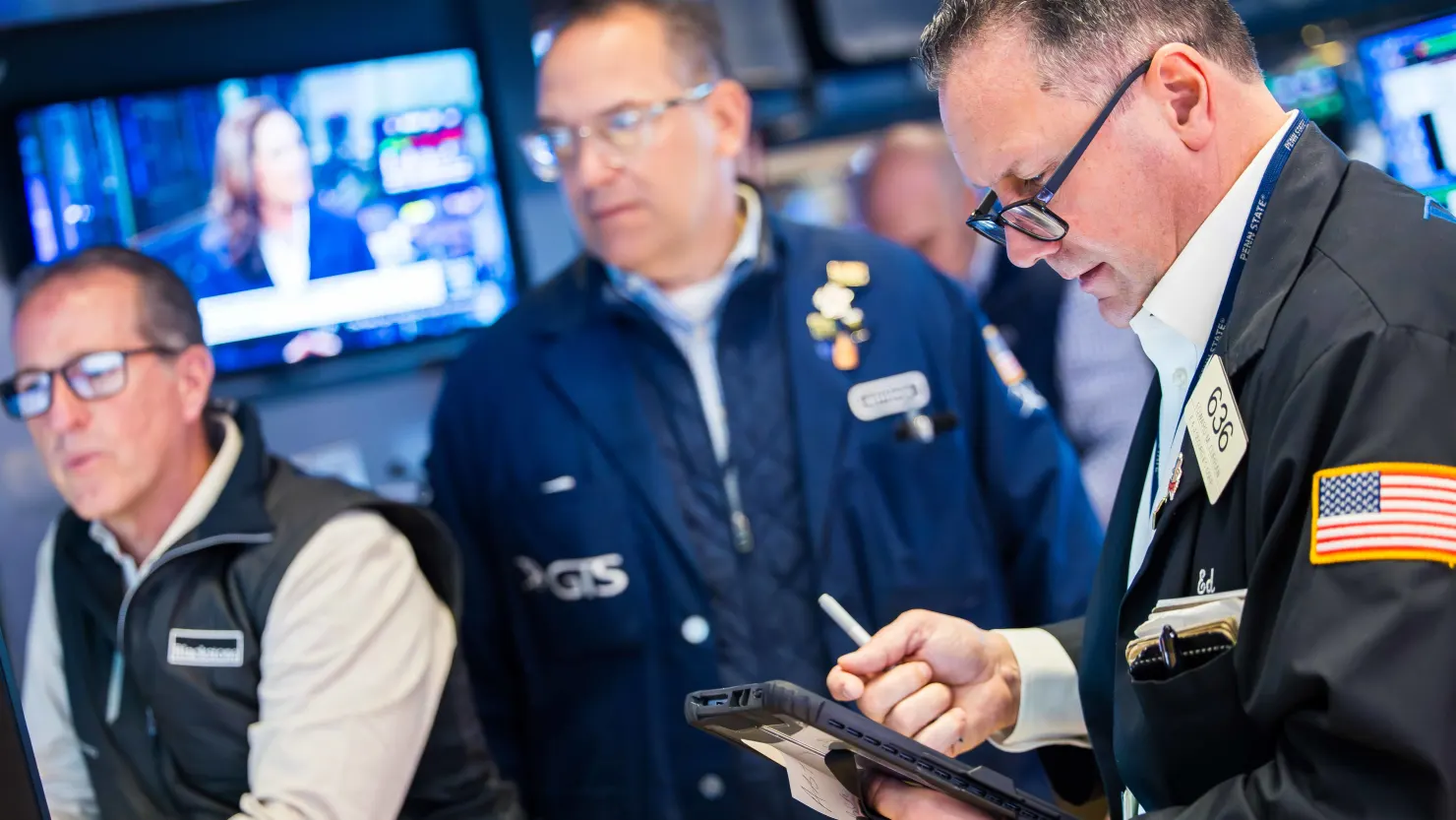 Stocks close lower amid U.S.-Iran war uncertainty, Nasdaq snaps 13-day winning streak