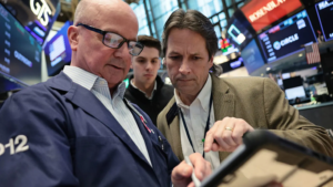 46 stocks in the S&P 500 trade at new 52-week highs